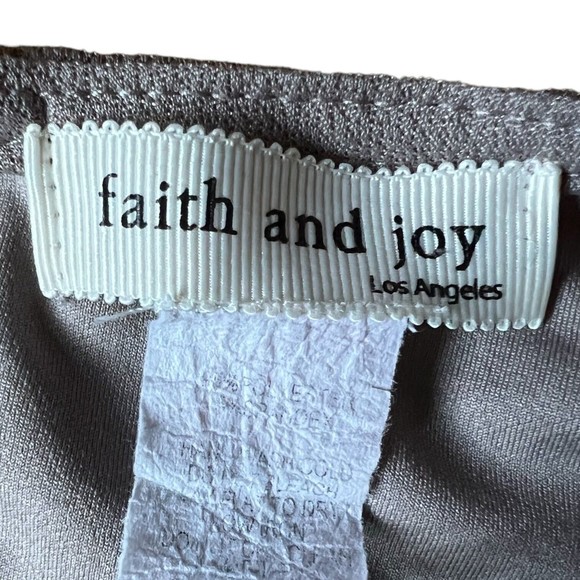 Faith and Joy Monteau Blouse Women's Top Tan Ruffled Flutter Sleeves Keyhole S - Picture 7 of 8